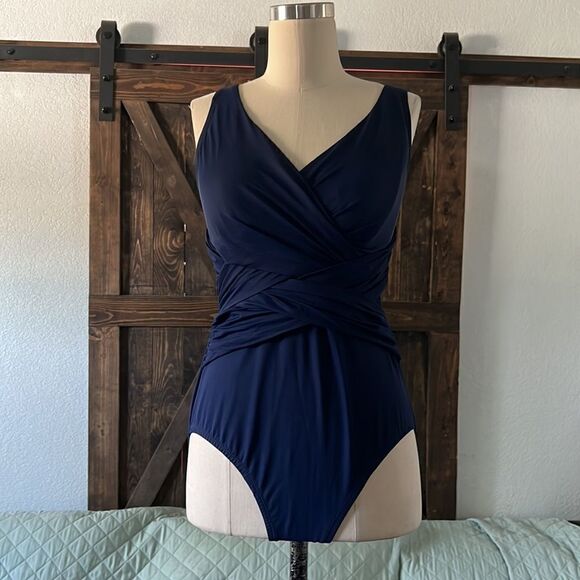 Lands End Long Slender Tummy Control Chlorine Resistant V-neck Wrap Swimsuit - Picture 3 of 13